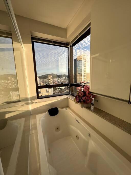 Apartamento No Centro, Com Vista Mar E Cristo Luz Balneário Camboriú 外观 照片